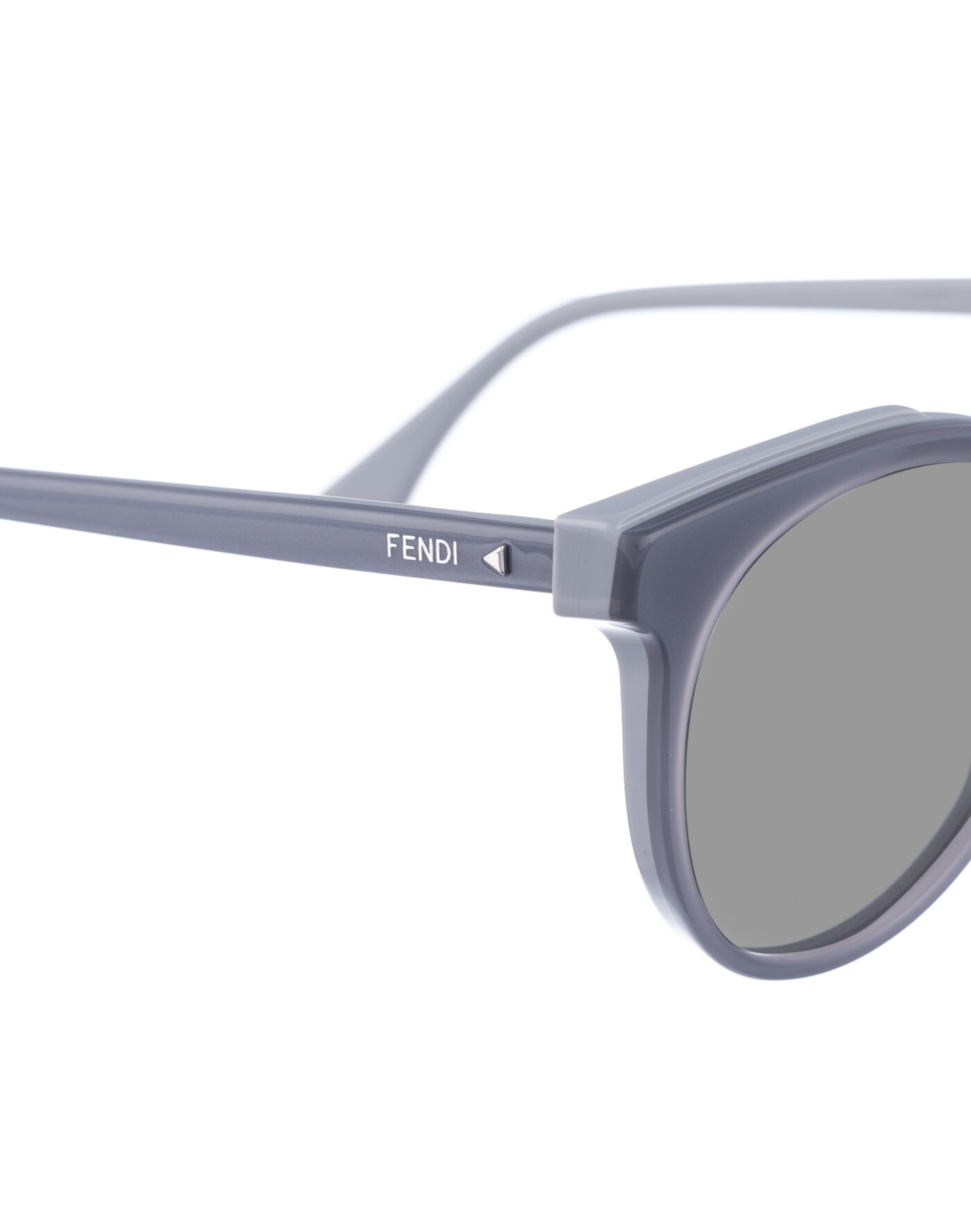 Fendi 00s Oversized Grey Classic Sunglasses with Black Lenses - Image 3