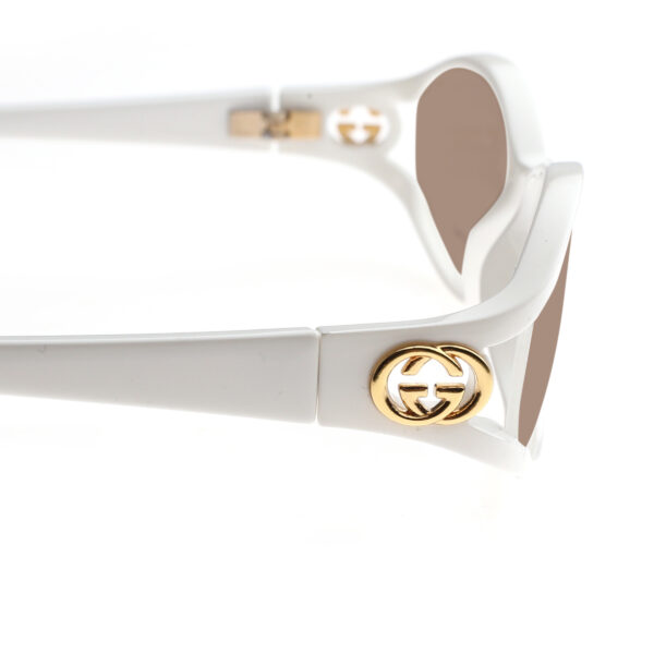 Gucci '90s White Signature Round Plastic Frame Sunglasses with Brown Lenses - Image 3